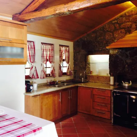 Sleeps 7 Gondufe